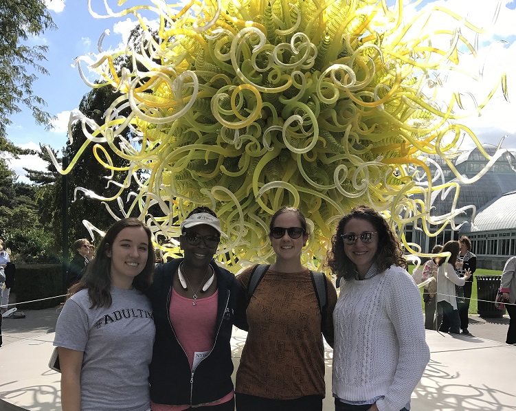 PHS Advanced Art Students Visit NYC Botanical Gardens; Find Inspiration in Chihuly