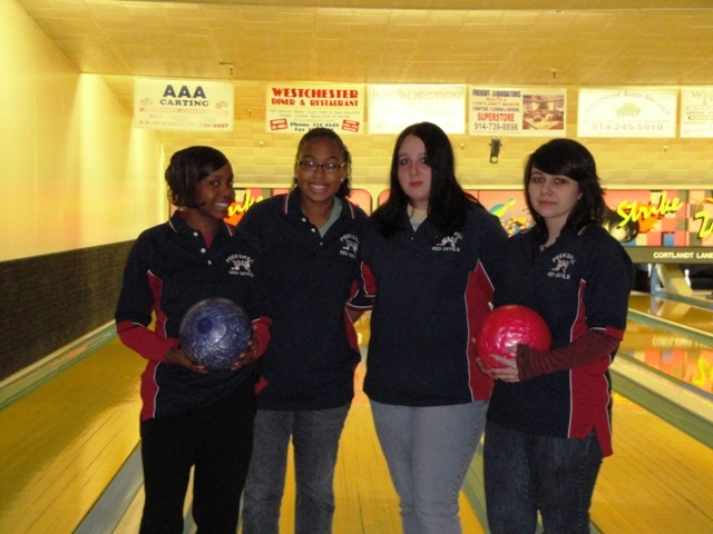 Four+Qualify+for+Bowling+Sectionals